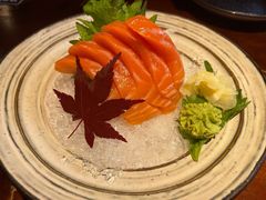 三文鱼生鱼片-円满日式居酒屋(蓉花路美食街店)