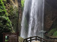 -龙水峡地缝景区
