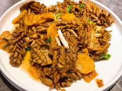 爆炒腰花-闫府私房菜·百年鲁菜(恒隆店)