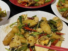 -红东阁东北菜烤肉酒馆(CROSS万象汇店)