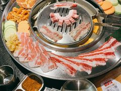-哈哈碳都·牛肋条无限自助烤肉(宝龙店)