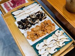 菌菇拼盘-大理董·董家小厨野生菌火锅(古城旗舰店)