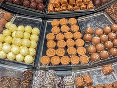 -Laderach 莱德拉(上海环贸iapm店)