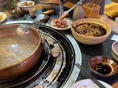 -阿山卓·野生菌火锅·纳西火塘烤肉