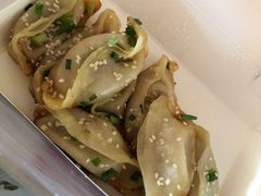 牛肉鍋貼-小姜锅贴(凤凰街店)