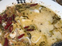 -渔语鱼酸菜鱼新川菜(来福士店)