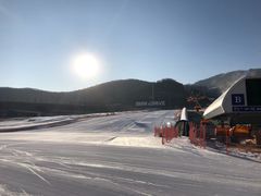 -中旅松花湖滑雪场