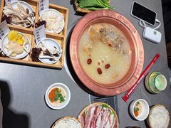 -阿婆情腊排骨火锅·野生菌季(古城旗舰店)