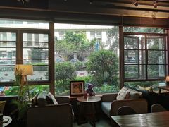 靠窗位-咖法森林·咖啡  酒吧(天河店)