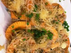 蒜蓉粉丝蒸扇贝-明记海鲜大排档(巽寮湾店)