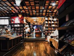 -钟书阁(松江泰晤士小镇店)