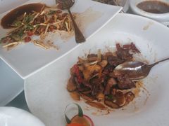 -彩云天云南餐厅