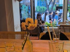 -北平花园·MUA摩造汉堡·北平咖啡(南锣鼓巷胡同店)