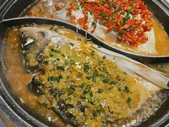 -阿瓦山寨·湘菜现炒·剁椒鱼头王(咸阳总店)