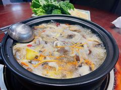-菌之家·专业纯野生菌火锅·特色炒菌