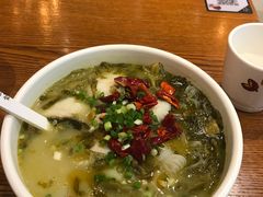 -渝是乎川渝小炒(新世界百货望京店)