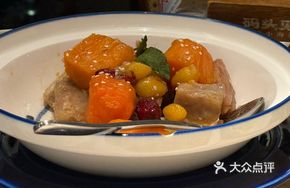 Ancient Method Steamed Bamboo Basket Cake with Two Colors