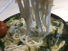 -蒙小妹骨汤饭.米线(新光路店)