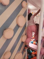 -奈尔宝·儿童乐园·亲子餐厅(华采天地店)