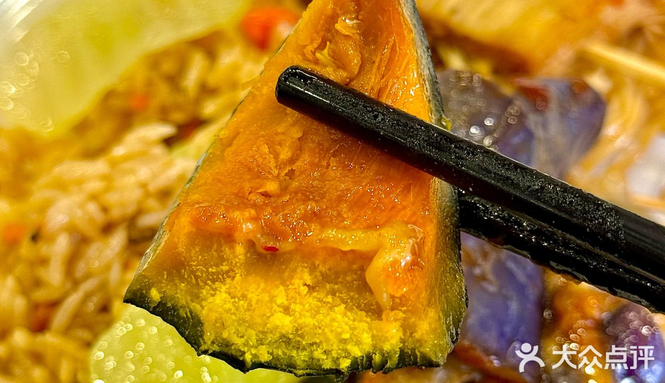 东街口新开的一家素食自助