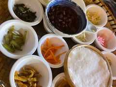 -包整·丝娃娃(一览甲秀楼风景店)