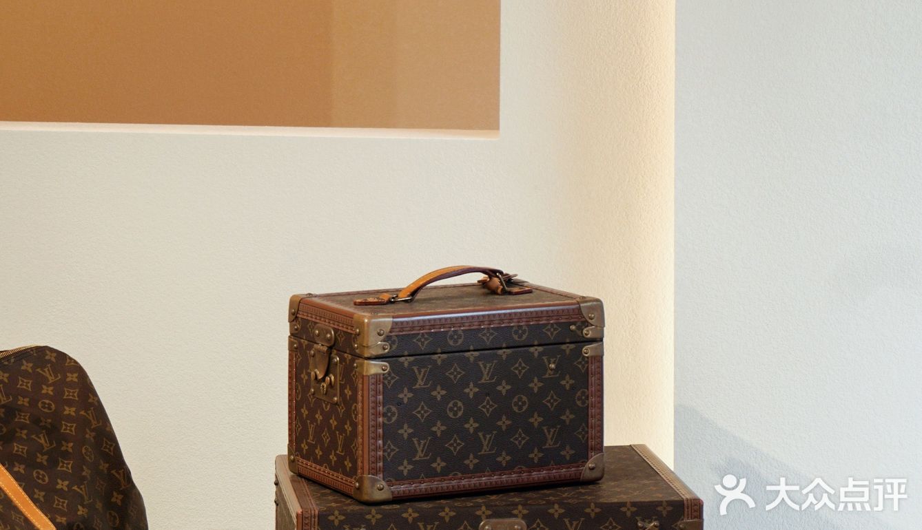 杭州探店 | 胡同里的现代感咖啡&古着店