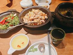 -云海肴·汽锅鸡·云南菜(天山百盛优客店)