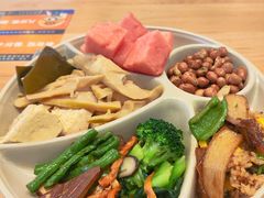 -素满香·全民食养自助(长宁龙之梦店)