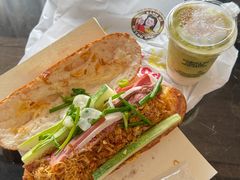 -Bánh Mì Huynh Hoa