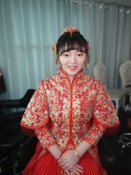 -雪莉美妆婚纱馆