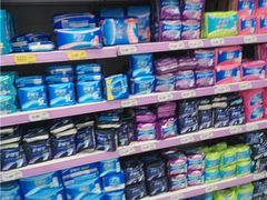 女性用品-华润万家(M2香港名都店)
