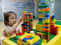 -龅牙兔儿童情商乐园(裕华旗舰店)