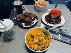 -W COLLECTIVE  DESSERT SHOP