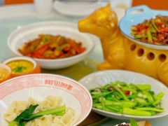 -阿瓦山寨·湘菜现炒·剁椒鱼头王(咸阳总店)