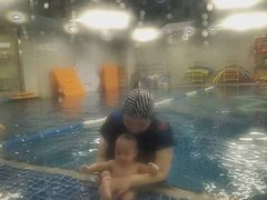 -蓝旗亲子游泳(范湖万达广场店)