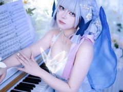 -米游妙妙屋cosplay换装自拍摄影体验馆