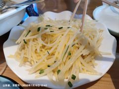 -严记小天府酸菜鱼(西四路店)