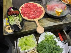 -宽板凳老灶火锅(台湾街店)
