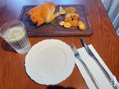 -LESCEDARS Brasserie Bistro香柏树