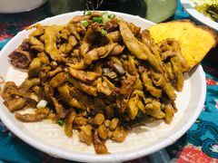 黄金勾烧红烧肉-老油饼酸菜汤(高铁和平店)