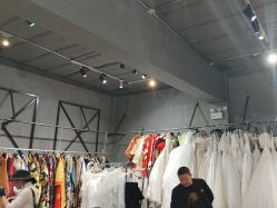 -风马映像摄影工作室(布宫店)