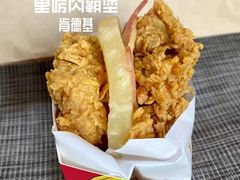 培根鸡腿重磅肉霸堡-肯德基(新地中央店)