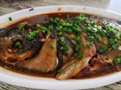 特色菜四明湖红烧胖头鱼-品雅轩农家乐