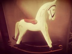 摆件：手工木马-HIGH FIVE哈福手工汉堡(桂林路店)