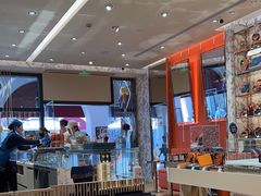 -VENCHI 闻绮(上海佛罗伦萨小镇店)