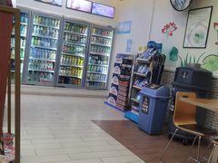 -全家便利店(银翔路店)