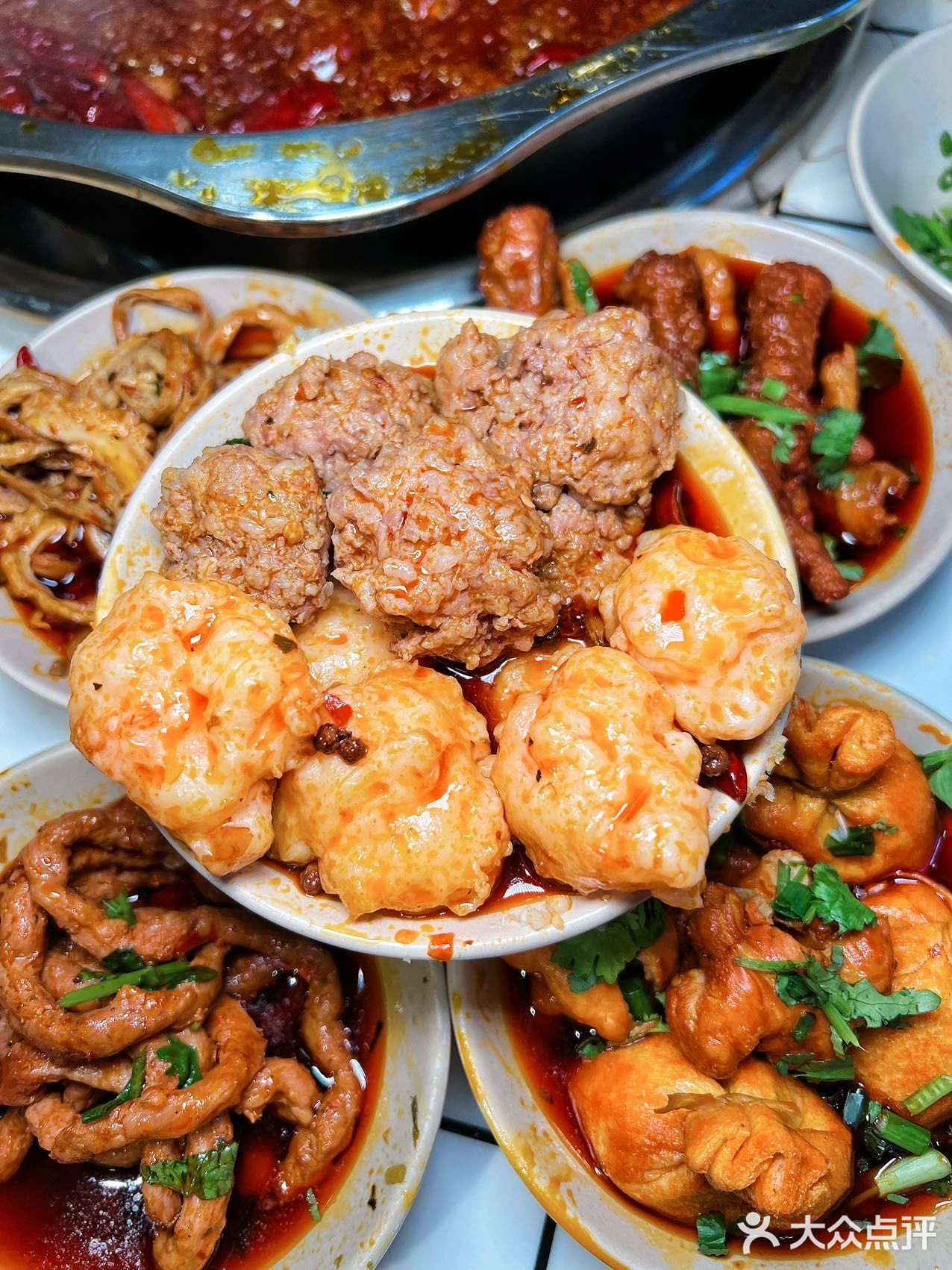 白象居没火之前｜打卡的必吃的火锅串串