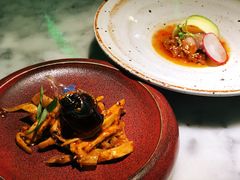 敲糖棒棒鸡-辛香汇·现炒川菜(淮海路百盛店)