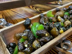 紫苏炒山坑螺-竹一味·竹筒饭