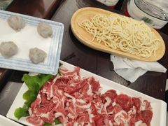 -楼外楼大刀肉传统火锅居(幸福街店)